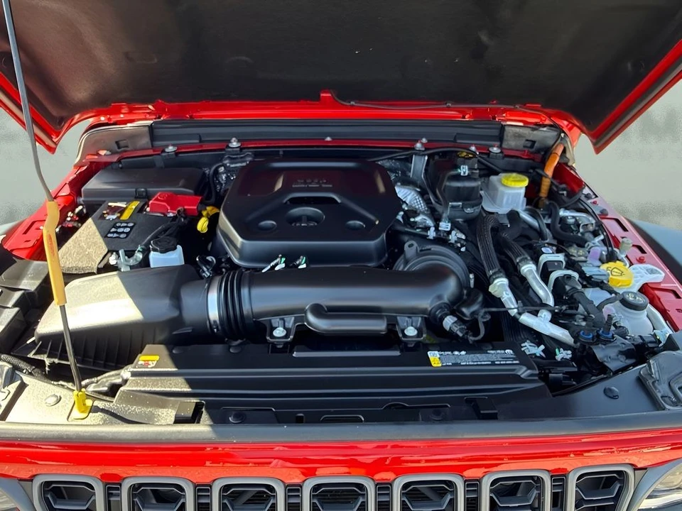 2025 Jeep JL Wrangler - Image 31 of 31