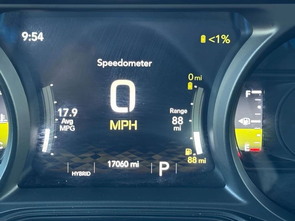 2025 Jeep JL Wrangler - Image 25 of 31