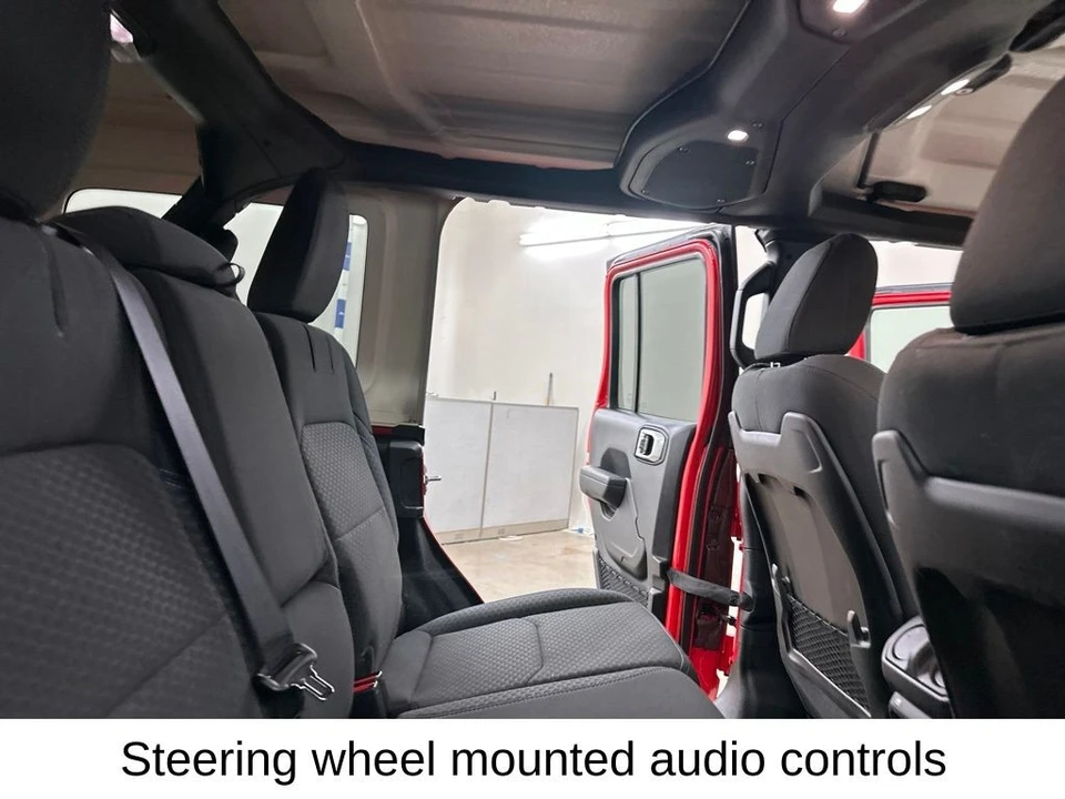 2025 Jeep JL Wrangler - Image 28 of 31