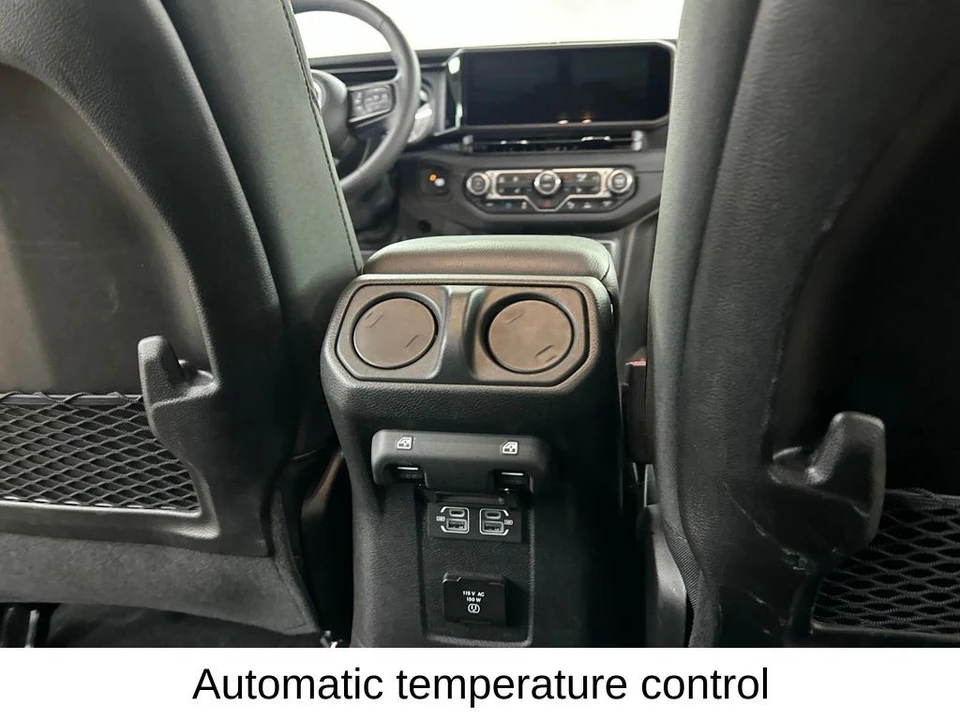 2025 Jeep JL Wrangler - Image 26 of 31