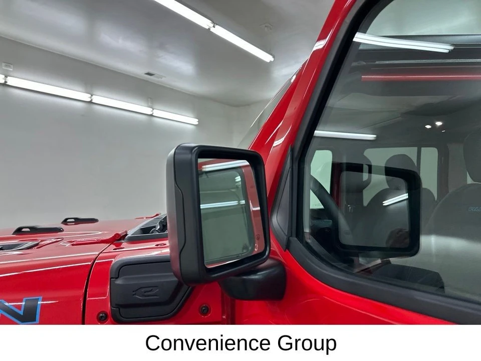 2025 Jeep JL Wrangler - Image 18 of 31