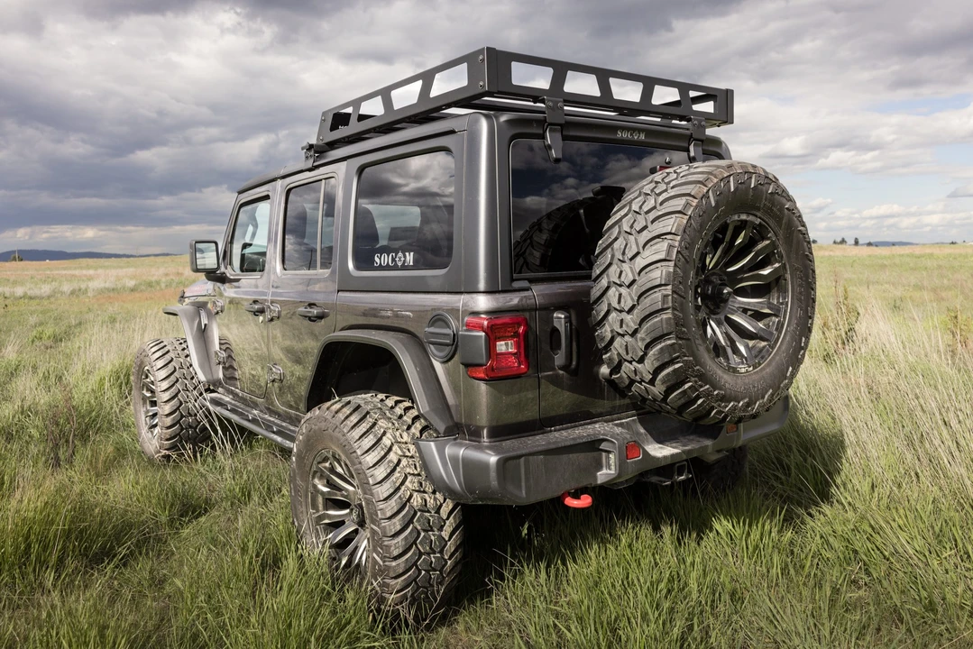 2025 Jeep JL Wrangler - Image 17 of 31