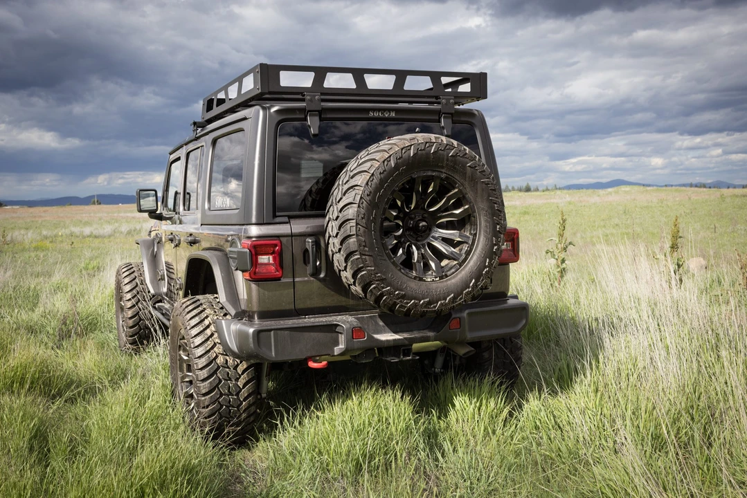 2025 Jeep JL Wrangler - Image 19 of 31