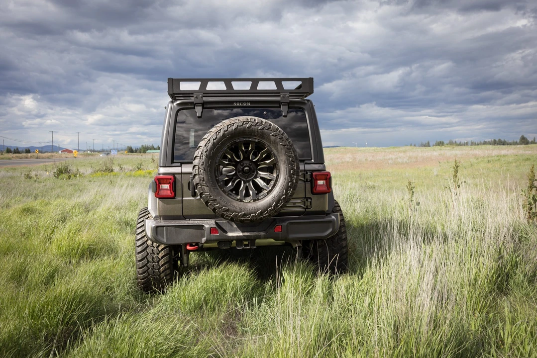 2025 Jeep JL Wrangler - Image 21 of 31