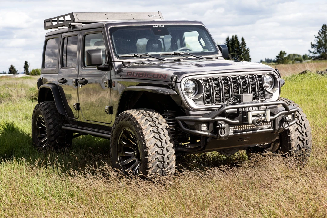 2025 Jeep JL Wrangler - Image 25 of 31