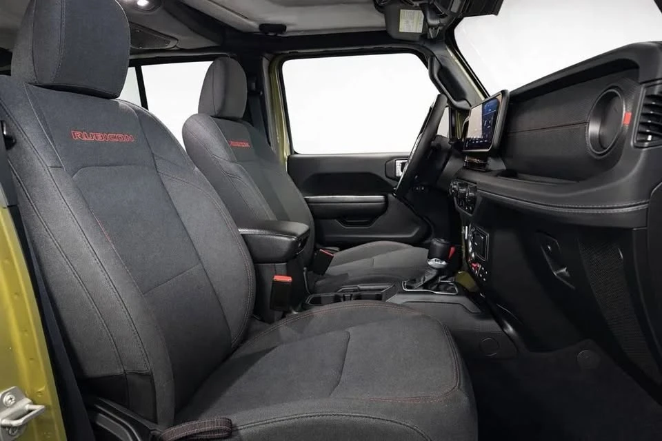 2025 Jeep JL Wrangler - Image 14 of 20
