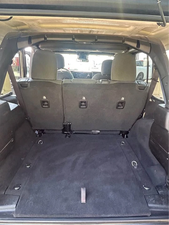2025 Jeep JL Wrangler - Image 9 of 9