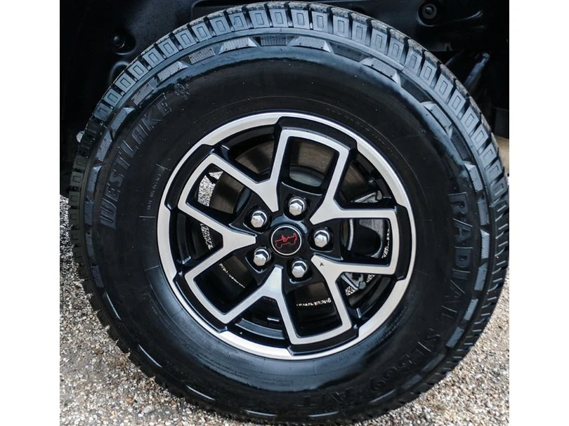 2025 Jeep JL Wrangler - Image 6 of 18