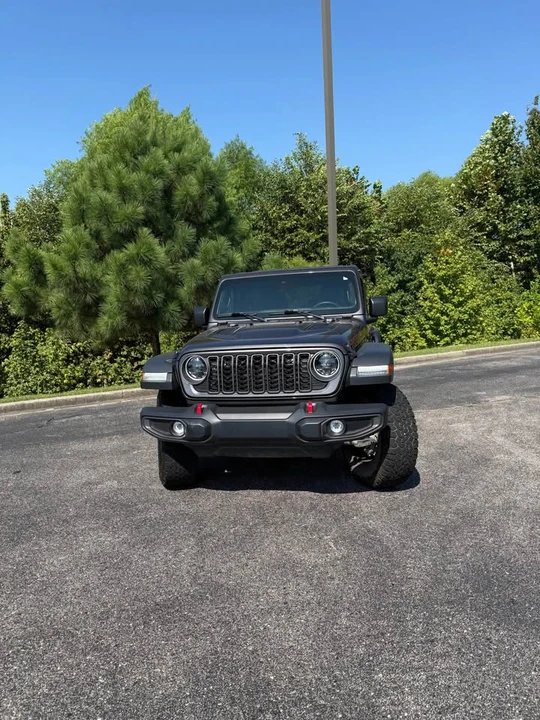 2025 Jeep JL Wrangler - Image 3 of 3