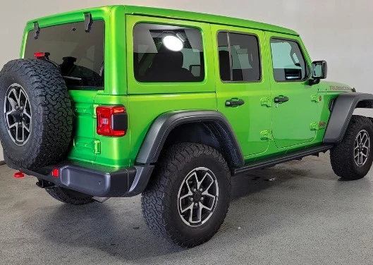 2025 Jeep JL Wrangler - Image 4 of 12