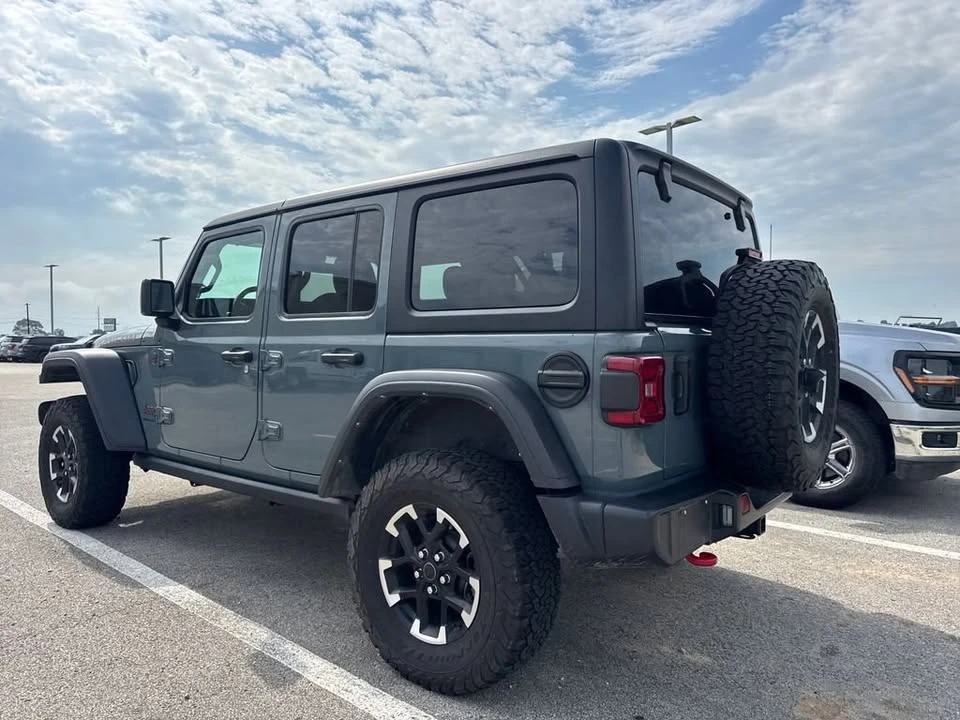 2025 Jeep JL Wrangler - Image 7 of 20