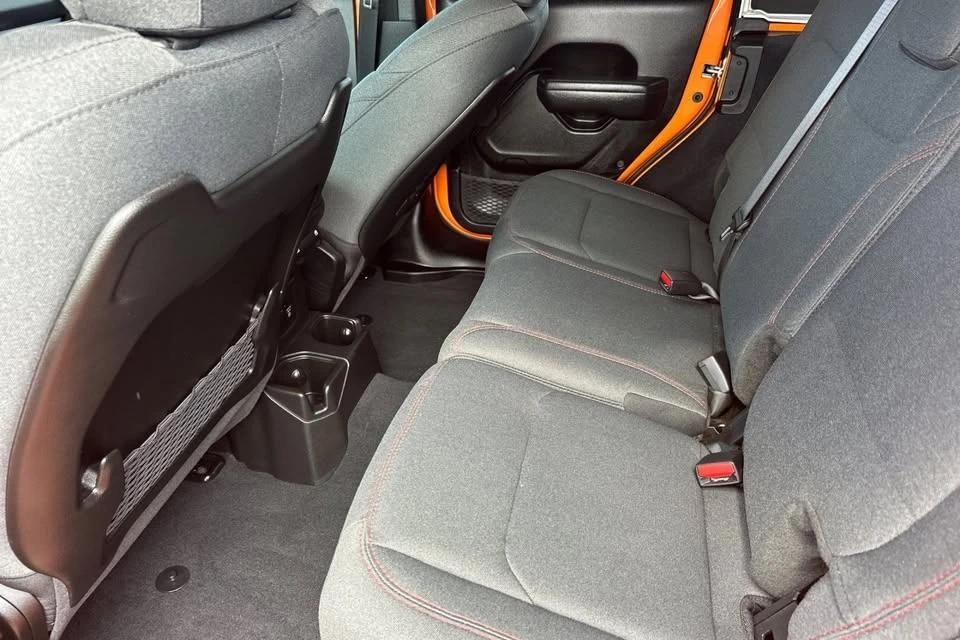 2025 Jeep JL Wrangler - Image 9 of 19