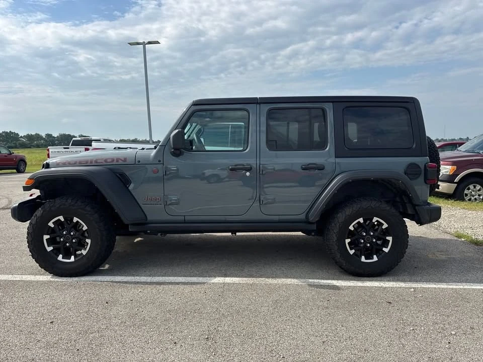 2025 Jeep JL Wrangler - Image 8 of 20