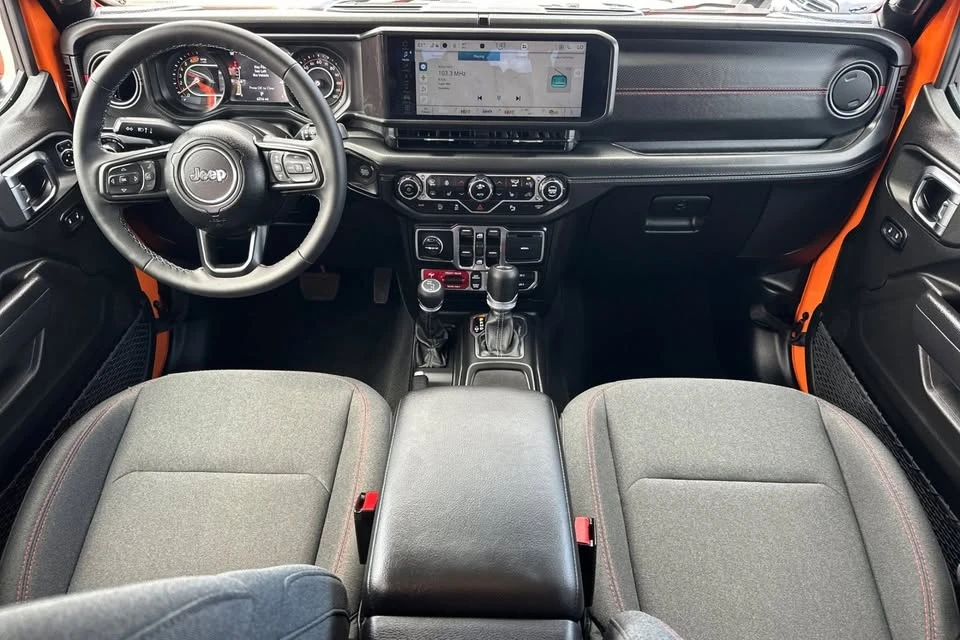 2025 Jeep JL Wrangler - Image 10 of 19