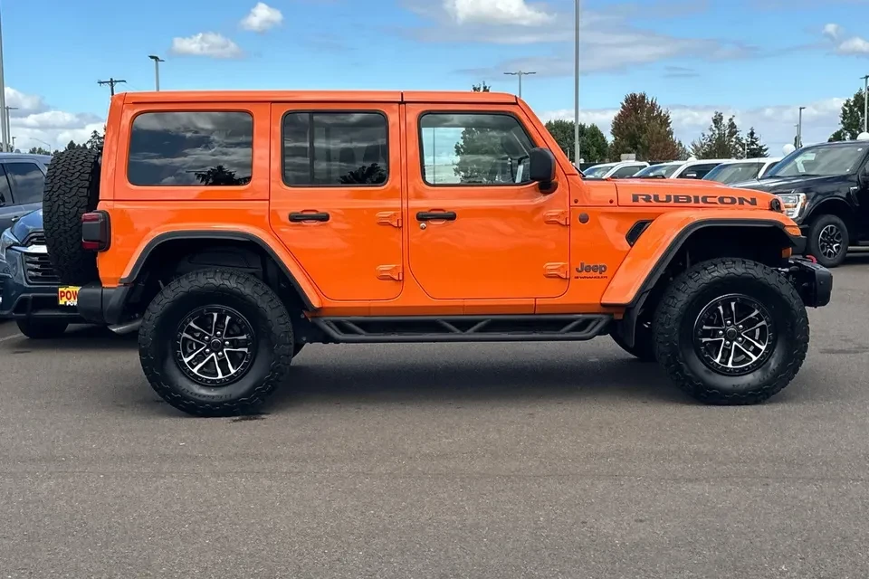 2025 Jeep JL Wrangler - Image 2 of 19
