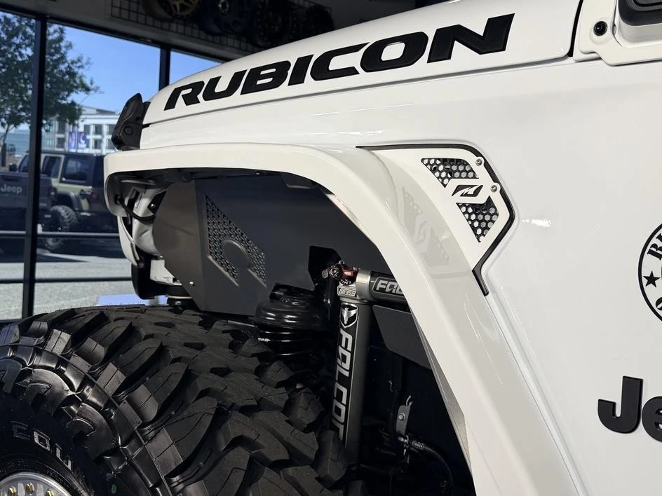 2025 Jeep JL Wrangler - Image 14 of 31