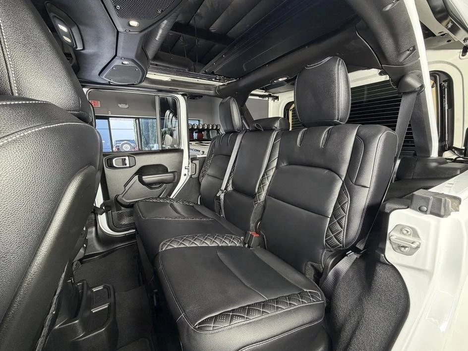 2025 Jeep JL Wrangler - Image 26 of 31