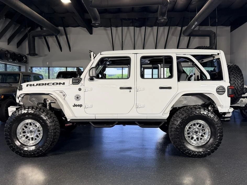 2025 Jeep JL Wrangler - Image 4 of 31