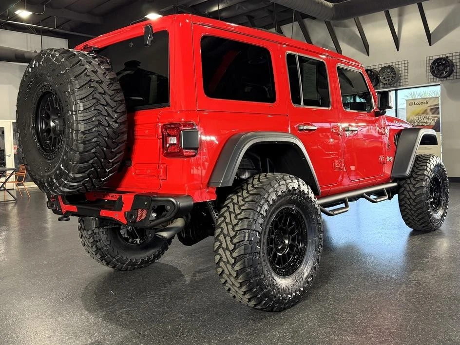 2025 Jeep JL Wrangler - Image 21 of 31