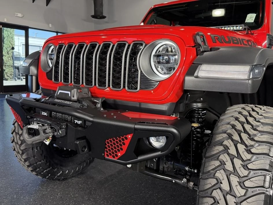 2025 Jeep JL Wrangler - Image 11 of 31