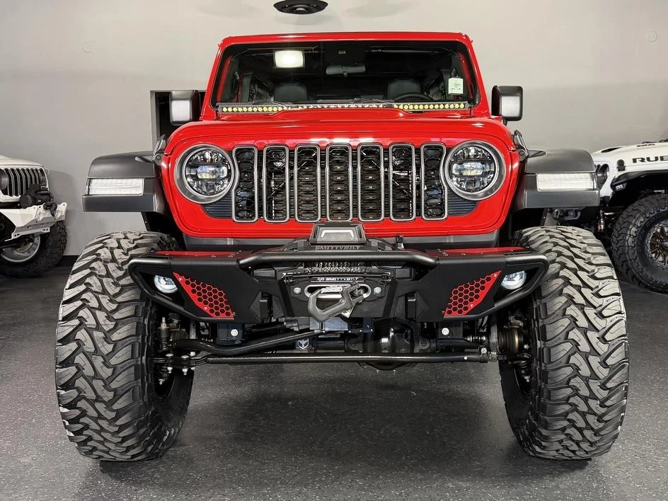 2025 Jeep JL Wrangler - Image 9 of 31