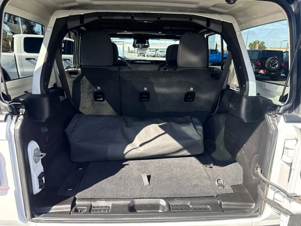 2025 Jeep JL Wrangler - Image 6 of 19