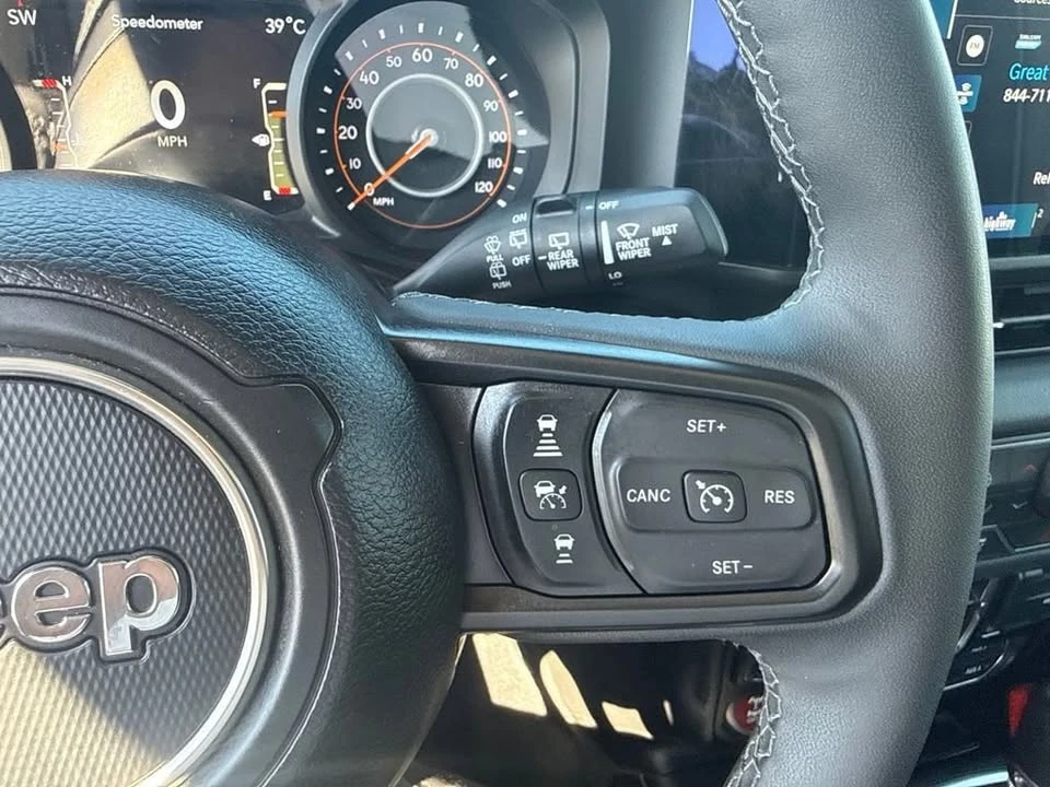 2025 Jeep JL Wrangler - Image 18 of 19