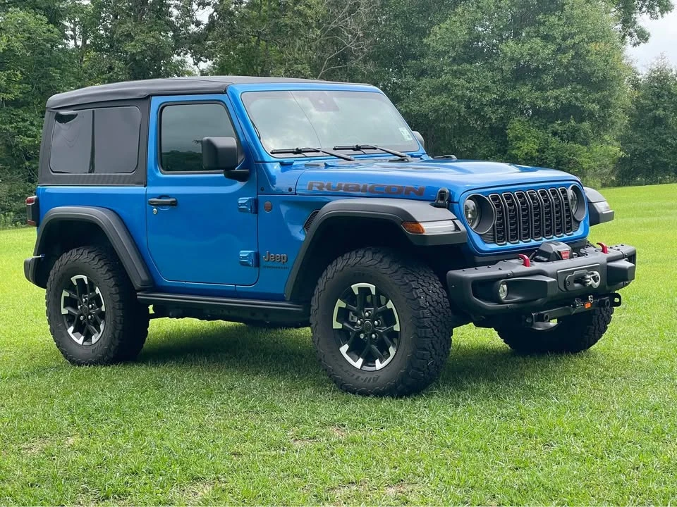 2025 Jeep JL Wrangler - Image 6 of 12