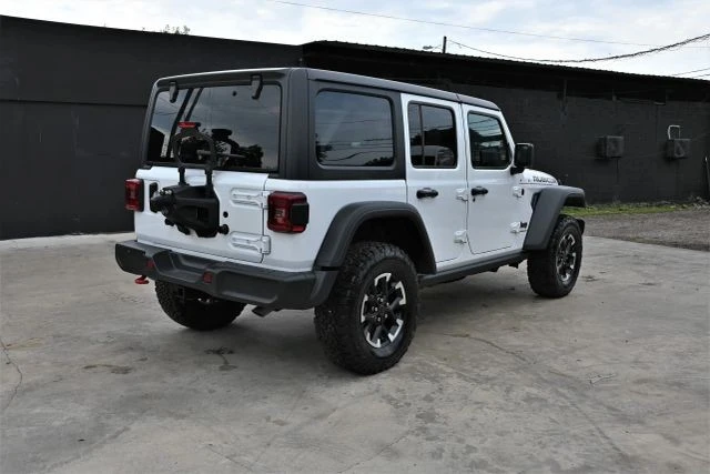 2025 Jeep JL Wrangler - Image 3 of 19
