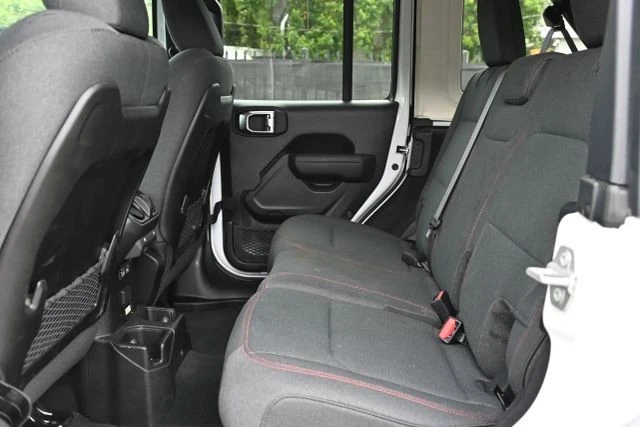 2025 Jeep JL Wrangler - Image 15 of 19