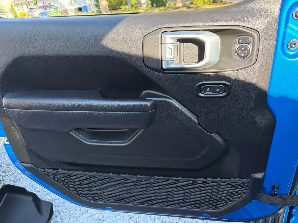 2025 Jeep JL Wrangler - Image 11 of 12