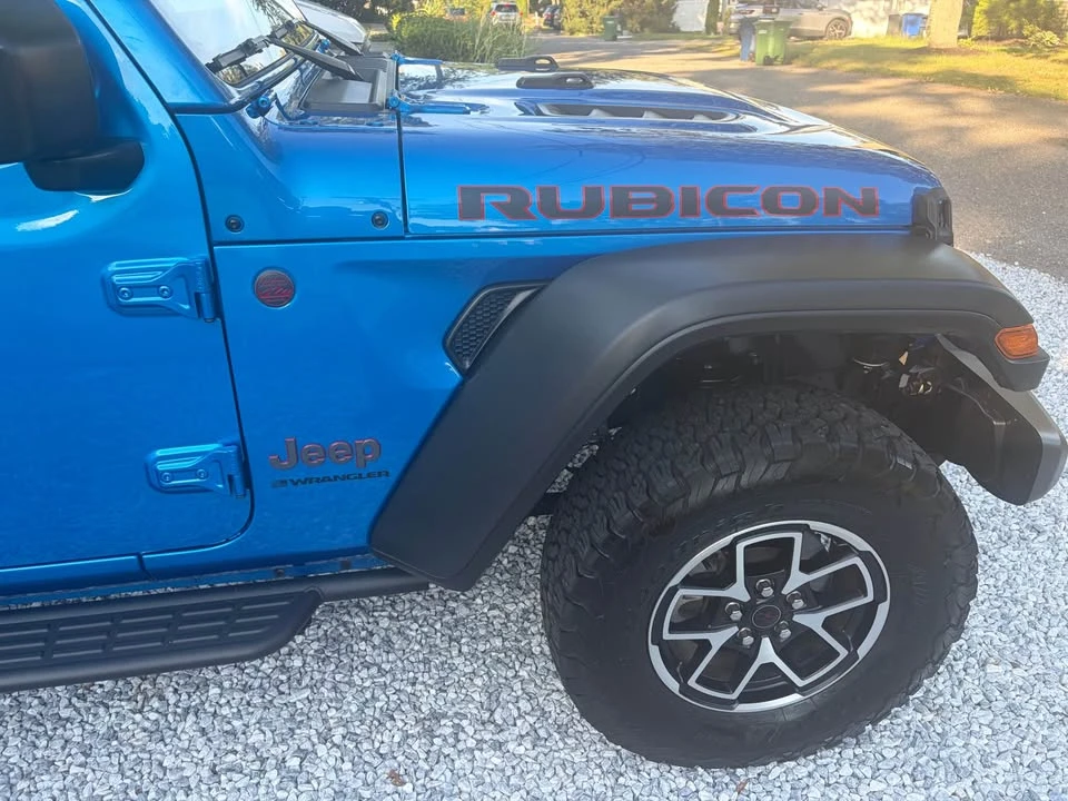 2025 Jeep JL Wrangler - Image 5 of 12