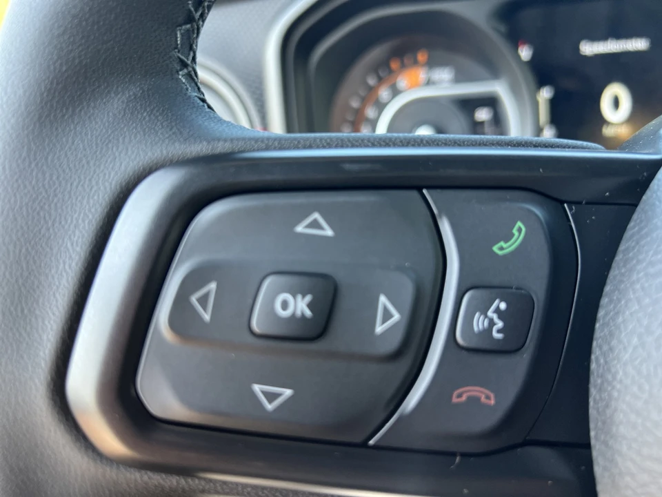 2025 Jeep JL Wrangler - Image 20 of 21
