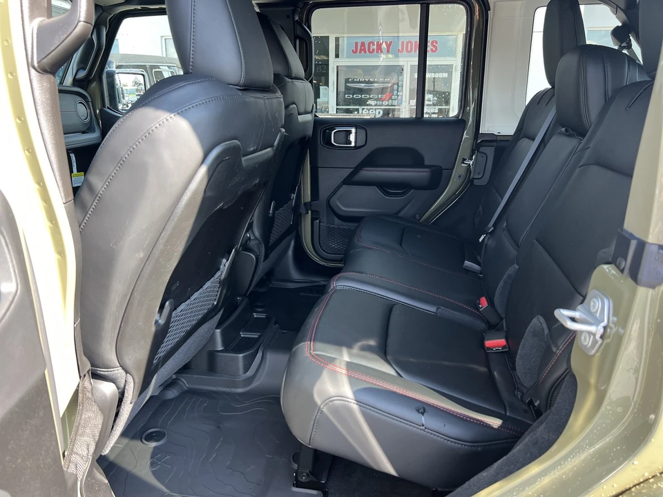 2025 Jeep JL Wrangler - Image 11 of 21