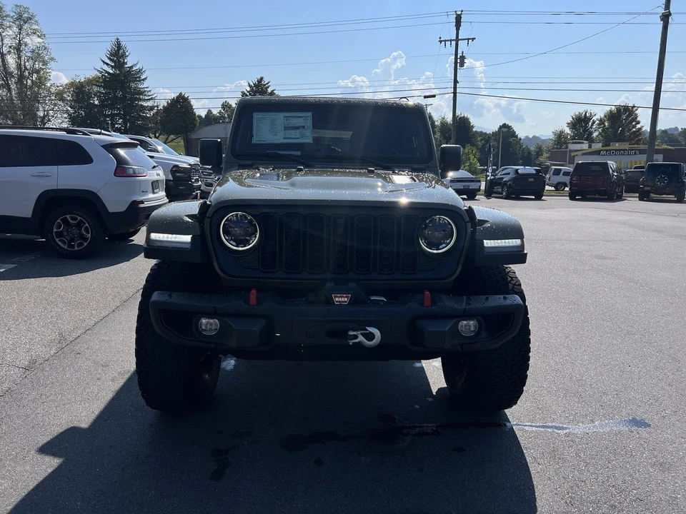 2025 Jeep JL Wrangler - Image 5 of 21