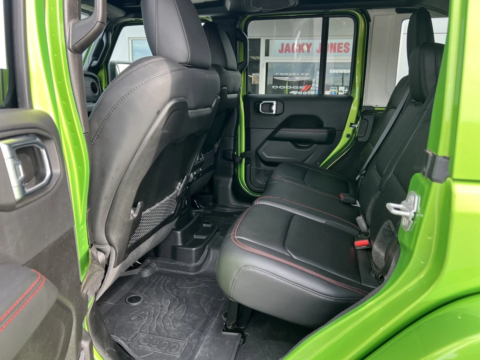 2025 Jeep JL Wrangler - Image 12 of 12