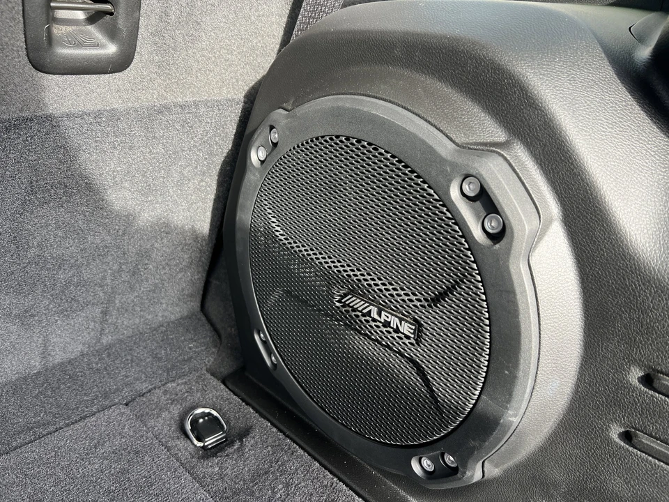 2025 Jeep JL Wrangler - Image 10 of 12