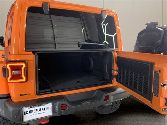 2025 Jeep JL Wrangler - Image 14 of 21