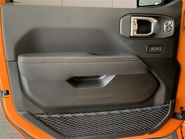 2025 Jeep JL Wrangler - Image 16 of 21