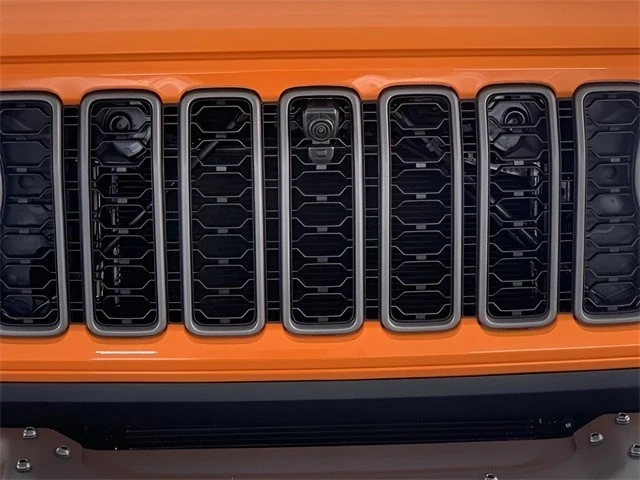 2025 Jeep JL Wrangler - Image 9 of 21