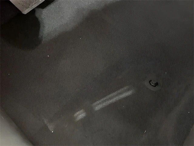 2025 Jeep JL Wrangler - Image 18 of 21