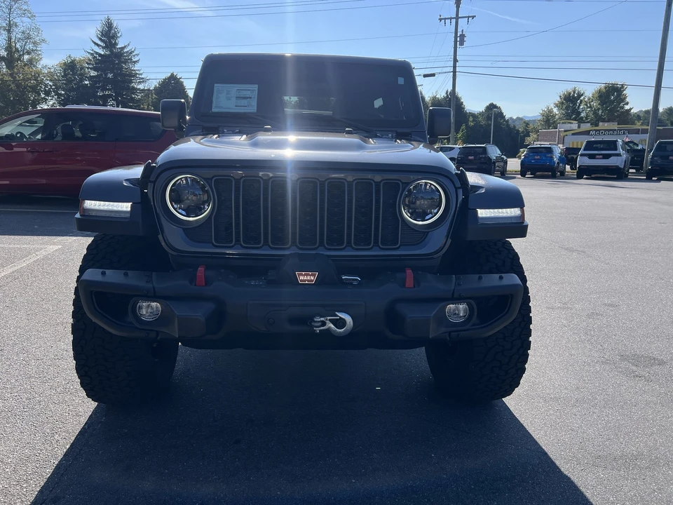 2025 Jeep JL Wrangler - Image 5 of 31