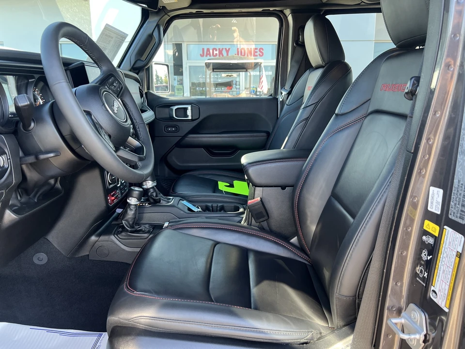 2025 Jeep JL Wrangler - Image 16 of 31