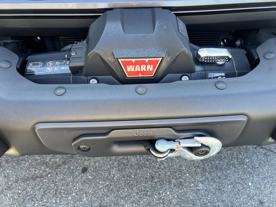2025 Jeep JL Wrangler - Image 31 of 31