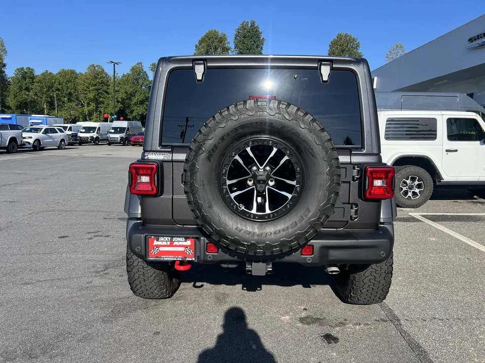 2025 Jeep JL Wrangler - Image 2 of 31