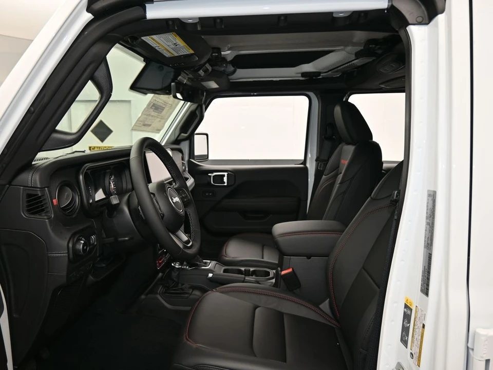 2025 Jeep JL Wrangler - Image 11 of 12