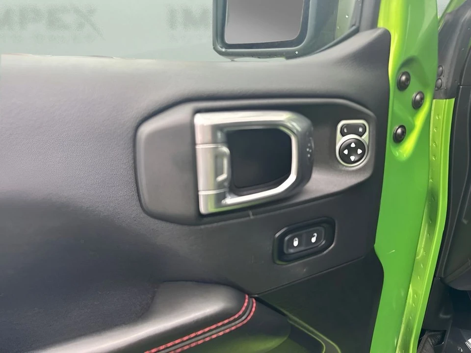 2025 Jeep JL Wrangler - Image 18 of 24