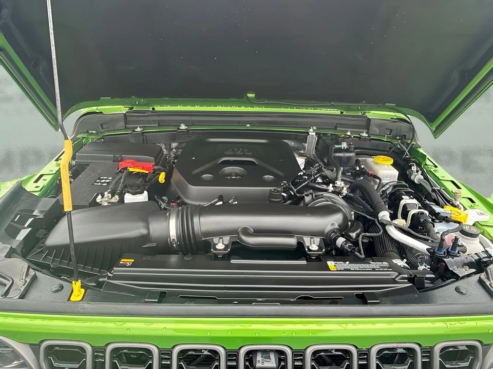 2025 Jeep JL Wrangler - Image 22 of 24