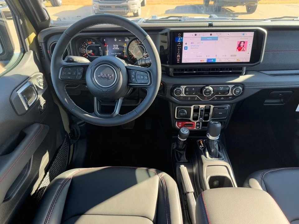 2025 Jeep JL Wrangler - Image 13 of 21