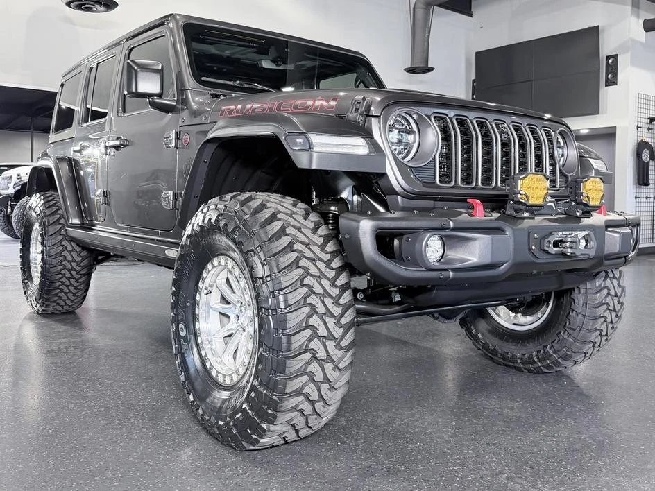 2025 Jeep JL Wrangler - Image 2 of 31